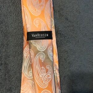 Van Heusen NWT